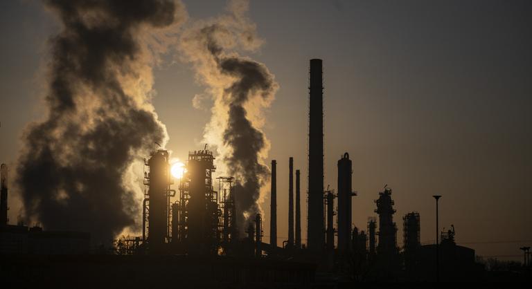 Szabotázs bénította meg az olajvezetéket, veszélybe került Dél-Németország üzemanyag-ellátása