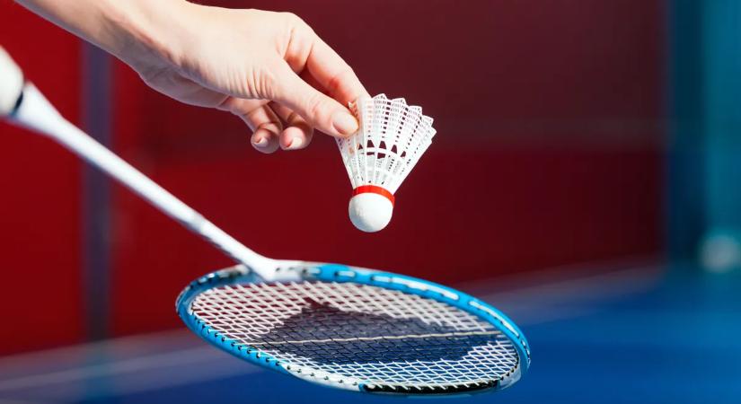 A világszövetség szintetikus tollaslabdákat tesztel