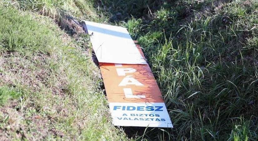 Tiszás kampány: plakátrongálások és rágalmazás Pécsen, heremutogatás és gyújtogatás Pesten