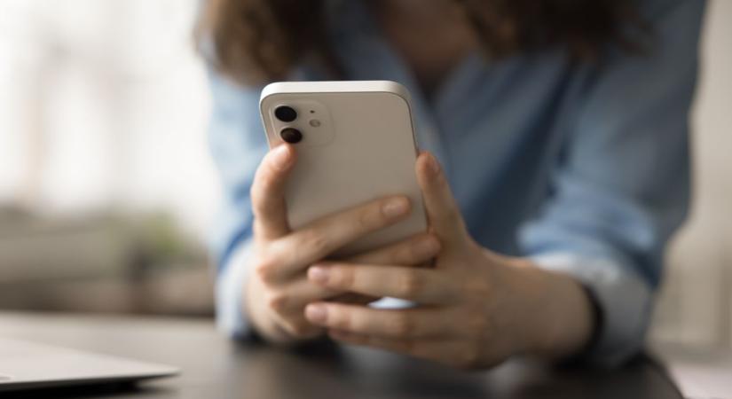 Mindenkit figyelmeztetnek: megtévesztő e-maileket küldözgetnek a vasárnapi választás előtt