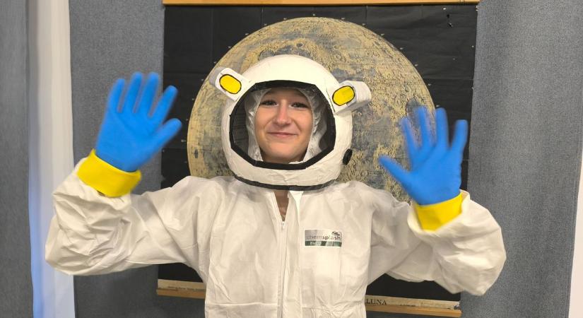 Dokkolás a csillagdában: Űrhajósképzőn tesztelték a tatai gyerekek bátorságát