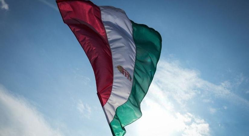 Már szavaznak: rekordszámú magyar dönt a választásról – mutatjuk, hol nyíltak meg az urnák az Egyesült Államokban