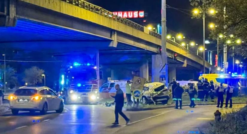 Valakivel versenyezhetett a két halálos áldozattal járó súlyos baleset gyanúsítottja a váci úti felüljárónál