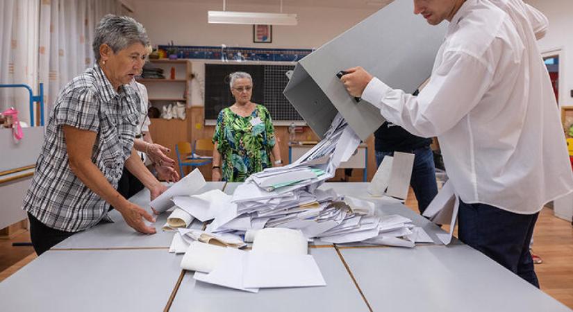 Több szavazatszámlálója lesz a Tiszának, mint a Fidesznek