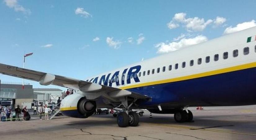 Bajba kerülhet, akinek már van jegye egy Ryanair-járatra