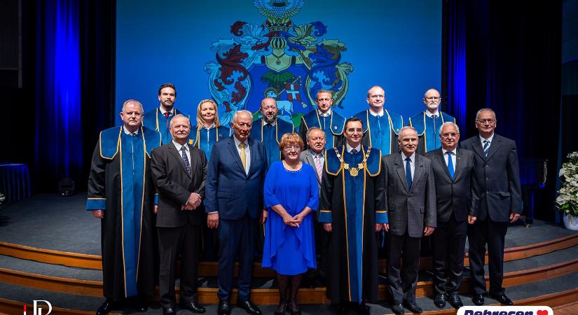 Debrecen kiválóságait díjazták a város napján