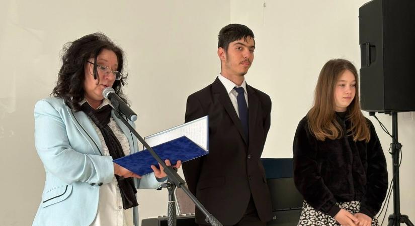 Versbe borult az este a településen: így ünnepelték a költészet napját