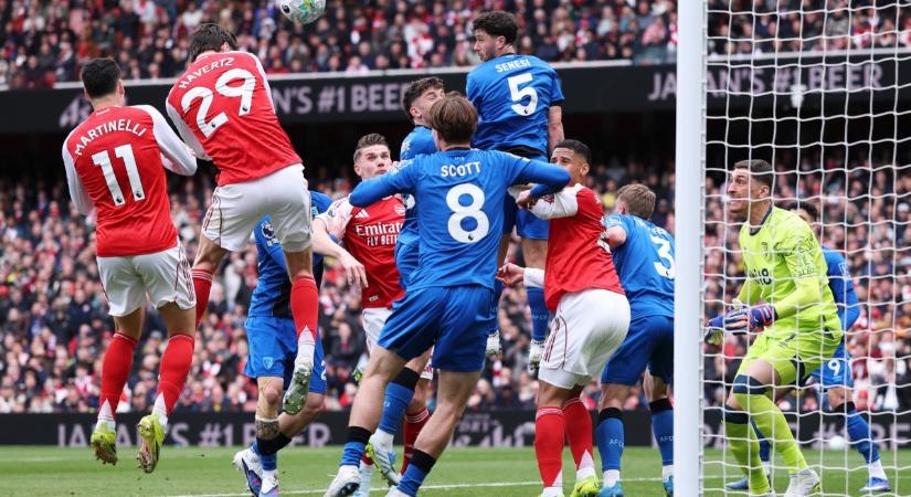 PL: hazai pályán szenvedett vereséget az Arsenal! – videóval