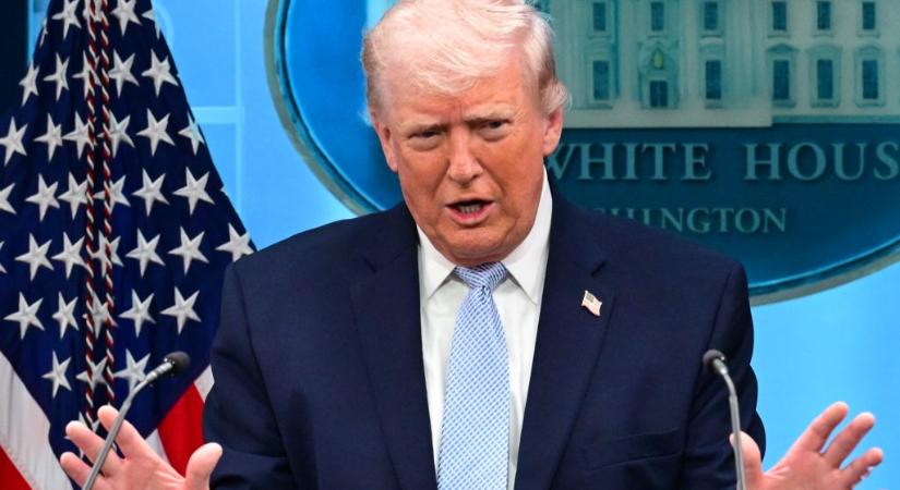 Amerikai hadihajók haladtak át a Hormuzi-szoroson