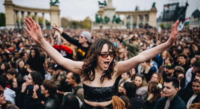 „Nem hallgattatnak el többet bennünket” – Galéria a Rendszerbontó Nagykoncertről