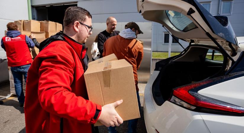 Több millió forint értékben adtak át adományt Debrecenben a rászorulóknak