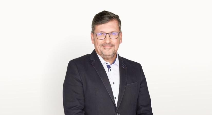 Kirúgás állhat a háttérben: kérdések övezik Magyar Péter kecskeméti jelöltjének múltját