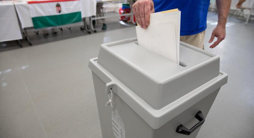 Ezeket tilos csinálni a szavazófülkében: érvénytelen lesz tőle a szavazatod