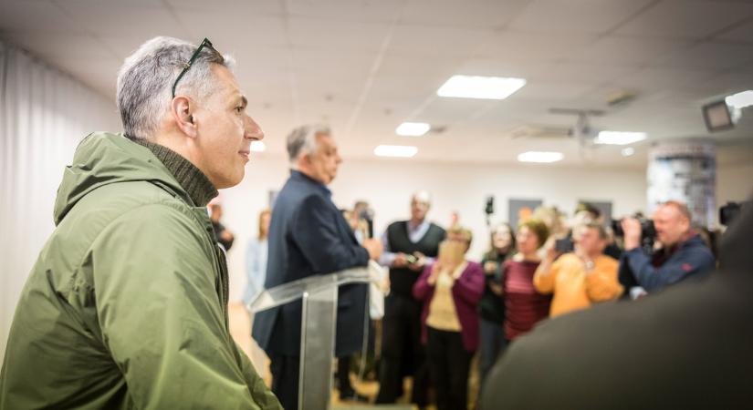 Lázár János a Hősök terén történtekről: „A Tisza Párt célja a teljes káosz”