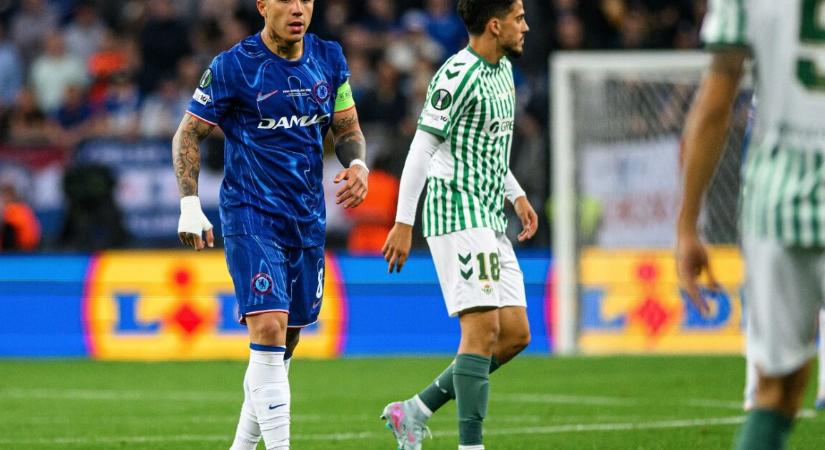 Új sztárt igazolhat a Chelsea a riválistól