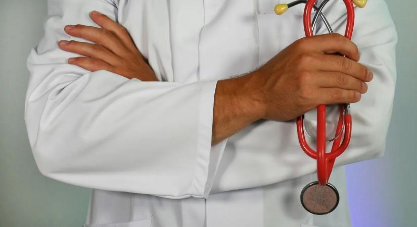 „Antibiotikumot adtak a halálos kórra” – Orvosi hiba miatt halt meg a 22 éves egyetemista