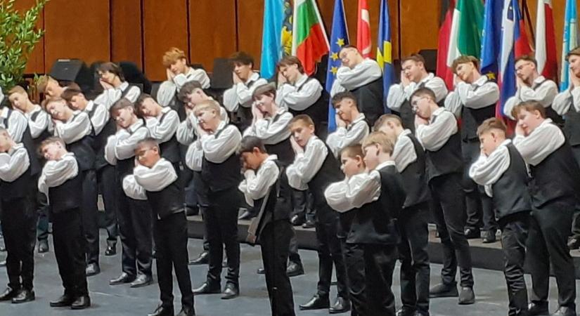 Arany minősítést kapott a fiúkórus Veronában