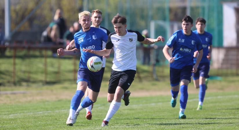 Tovább folytatódik a szappanopera: ismét helyet cseréltek az élvonal dobogósai