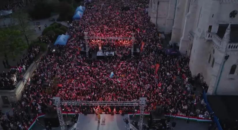 Bámulatos fotó került ki: brutálisan nagy tömeg gyűlt össze, hogy élőben hallhassa Orbán Viktort