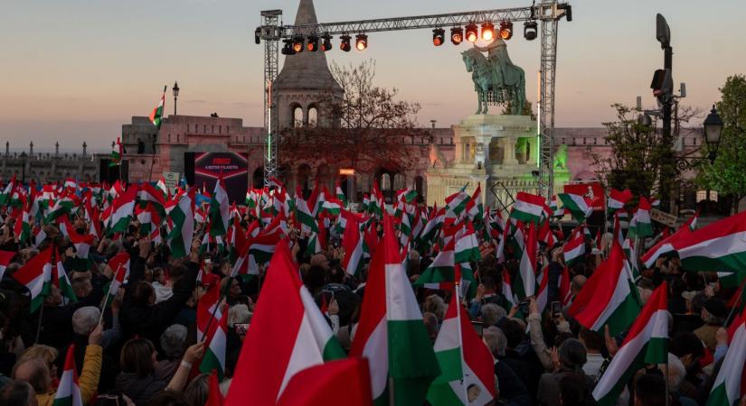 Szijjártó, Lázár, Orbán – kampányzárót tart a Fidesz