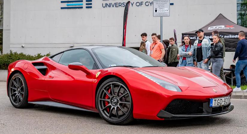 Több ezer érdeklődőt várnak a győri autóstalálkozóra