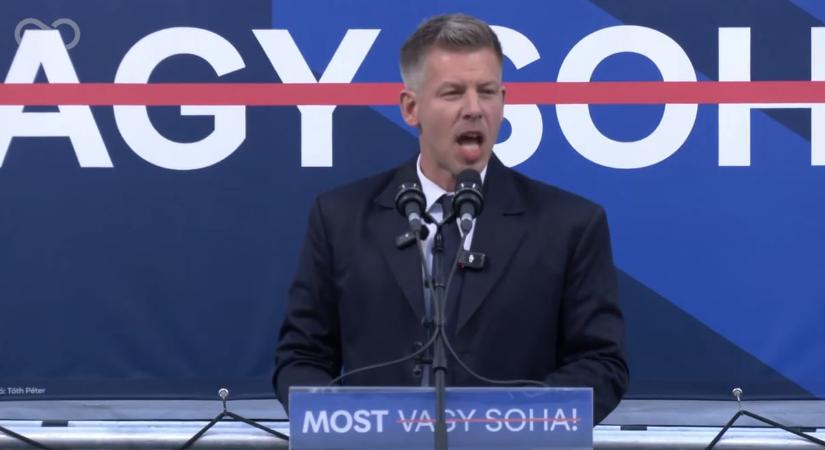 Magyar Péter: Tudom, hogy féltek a kétharmad szótól is – óriási tömeg előtt zárta kampányát a Tisza Debrecenben