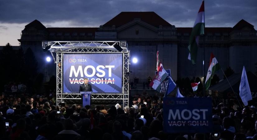 Magyar Péter Debrecenben: Senkinek nem javaslom, hogy Kubatov, Rogán vagy Lázár helyett börtönbe menjen