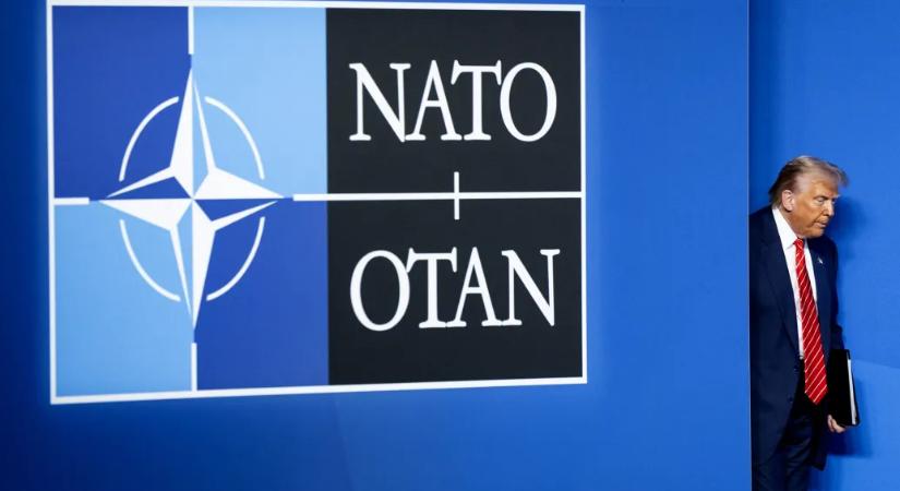 Trump a kilépés emlegetése nélkül is újabb szöget verhet a NATO koporsójába