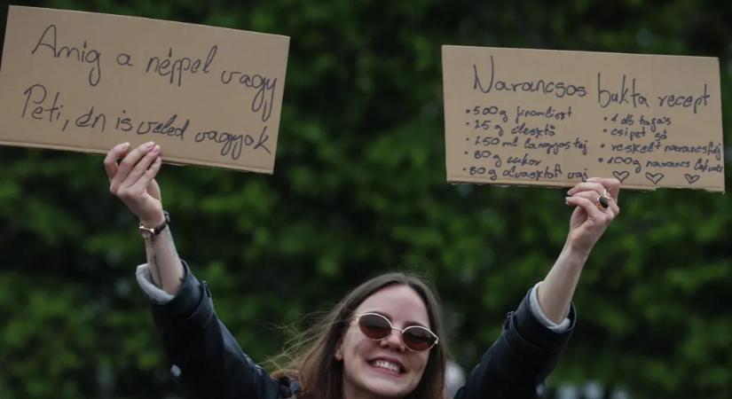 A Mészáros Lőrinc érdekeltségéhez tartozó Femina szerint jólesik a vasárnapi ebéd után a pihe-puha narancsos bukta