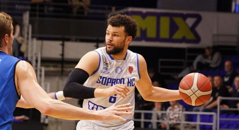 Kikapott, de ott lesz a rájátszásban az SKC