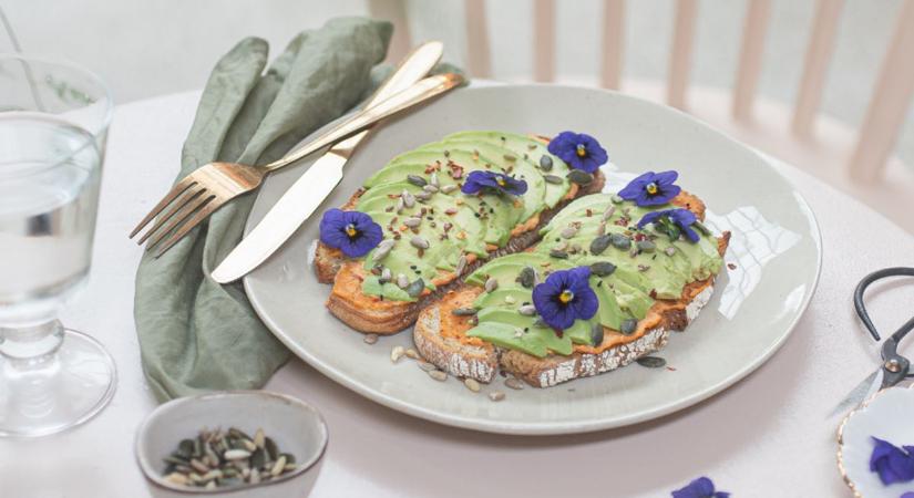 8 ehető virág, amit a kertből egyenesen a tányérodra tehetsz