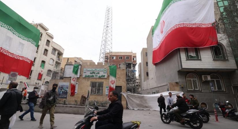 Vállalják a súlyos következményeket – így lehet megkerülni Iránban a mindennapokat ellehetetlenítő blokádot