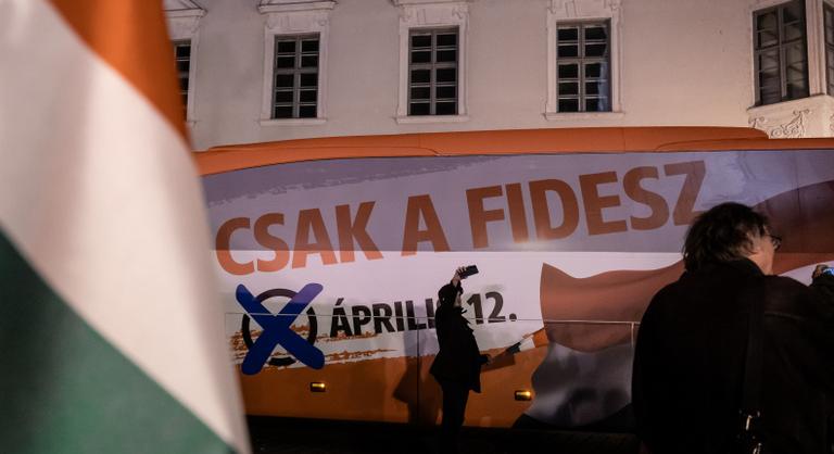 A Fidesz kampányzáró videójában továbbra is a háború a központi téma