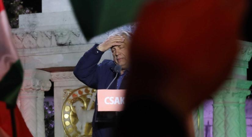 Orbán most nem azt kéri a híveitől, mint a 2002-es elvesztett választás előtt