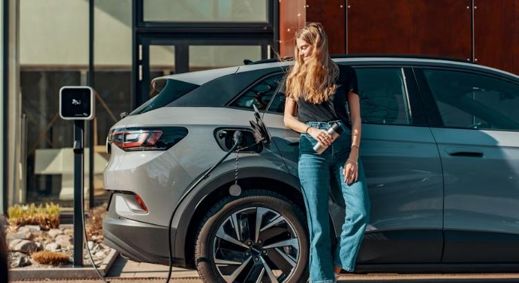 Elképesztő sebességgel tölt a Geely új akkumulátora, de van vele egy kis probléma