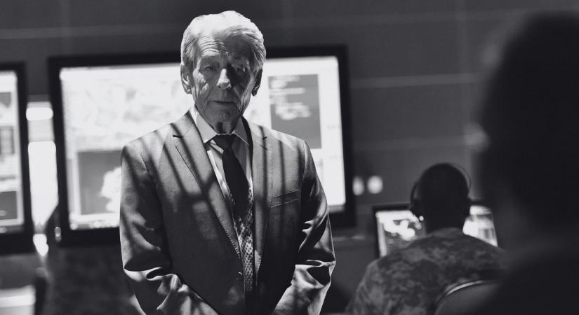 Meghalt John Nolan, A sötét lovag-filmek és A célszemély színésze