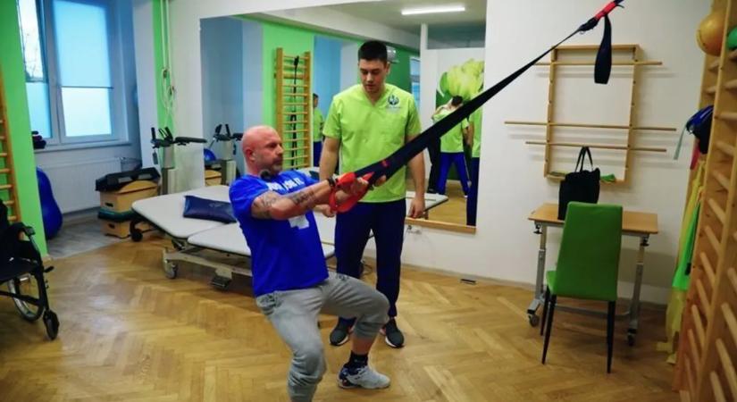 Stroke után néhány órát jósoltak Vilmosnak, mindez már 11 éve: most övé az egyik legnagyobb rehabilitációs központ