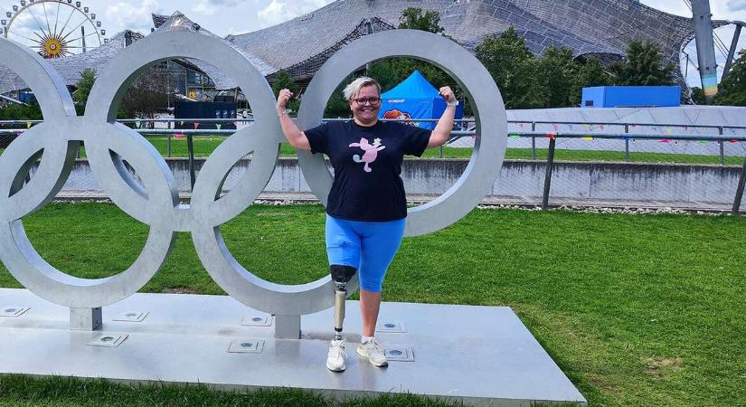 „Azt mondta az orvos, soha nem fogok járni” – Bányai Éva hét év után szállt ki a kerekesszékből