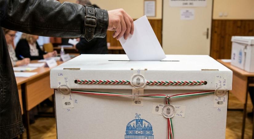 Csak a szavazókörök közelében nem szabad kampányolni