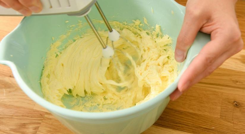 Nem sikerül a süteményed? A profi cukrász elmondta, melyik anyagú tál mire jó és mi múlik rajta