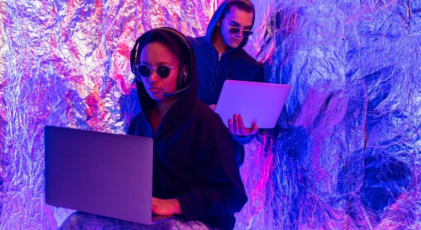 Biztonságosabb lett az internet: az Alice-hadművelet leleplezett százezernyi dark webes oldalt