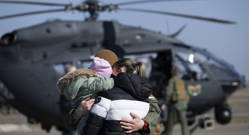 Mindenki csak ámult a magyarok gépén, még az amerikaiak is a csodájára jártak a szolnokiak technológiájának – képgalériával