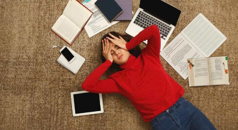 A Z generációnak annyi: az AI tönkreteszi a gondolkodásukat – és a jövőjüket