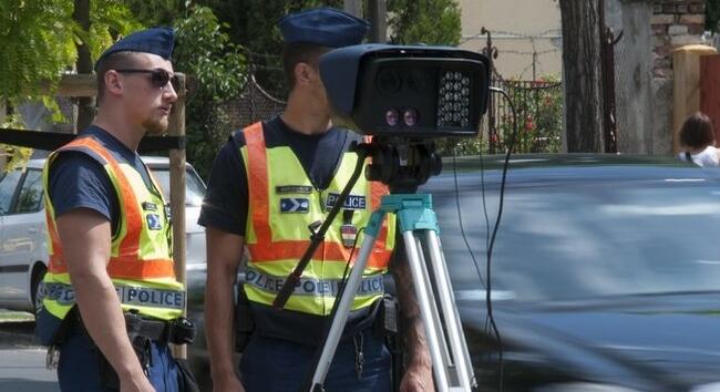 Országos ellenőrzést tart a közutakon rendőrség hétfőtől