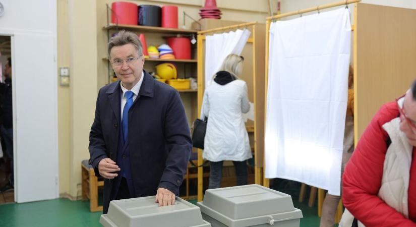 Dr. Pajtók Gábor is szavazott Egerben: „Sorsdöntő választás a mai”