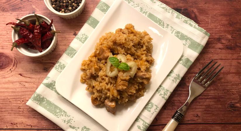 Az egyszerűség diadala: szaftos rizses hús sertéscombból, ahogy a nagymama készítette