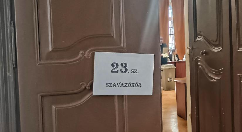 Pajtók Gábor is leadta a szavazatát, Vágner Ákos polgármester pedig megerősítette, hogy kire szavaz