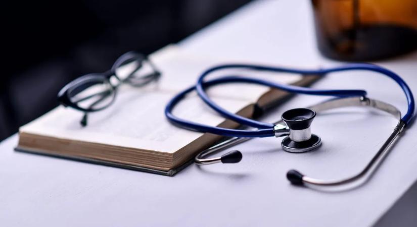 Örömhírt közölt a népszerű műsorvezető: legyőzte a rákot