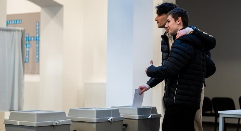 Sorra dőlnek a részvételi csúcsok, megjöttek a legfrissebb adatok