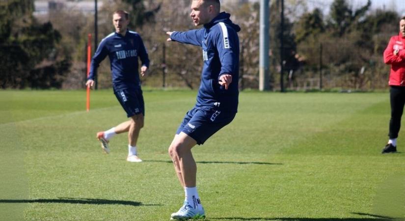 Újra csapatával edzett az inkompetensnek nevezett magyar válogatott játékos